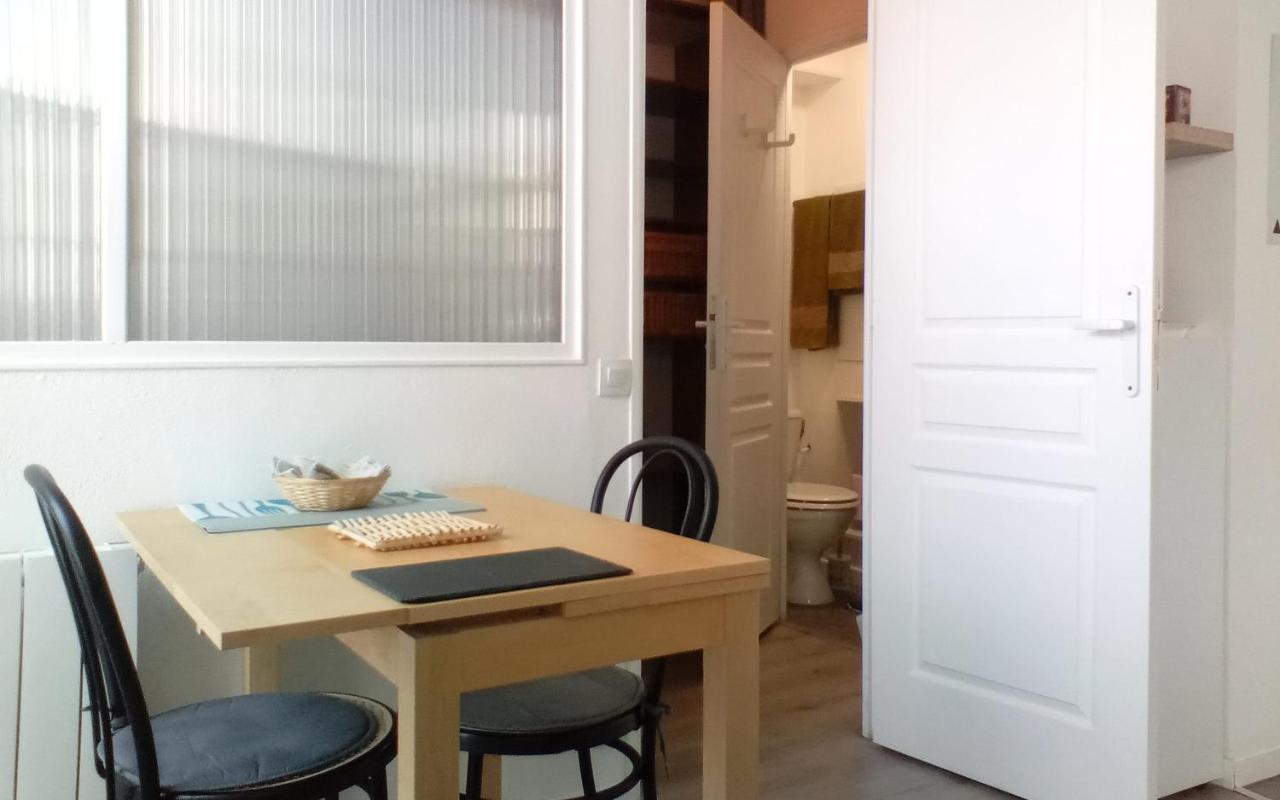 Les Bonbonieres D'Andrea Gavinies Pellegrin Apartman Bordeaux Kültér fotó
